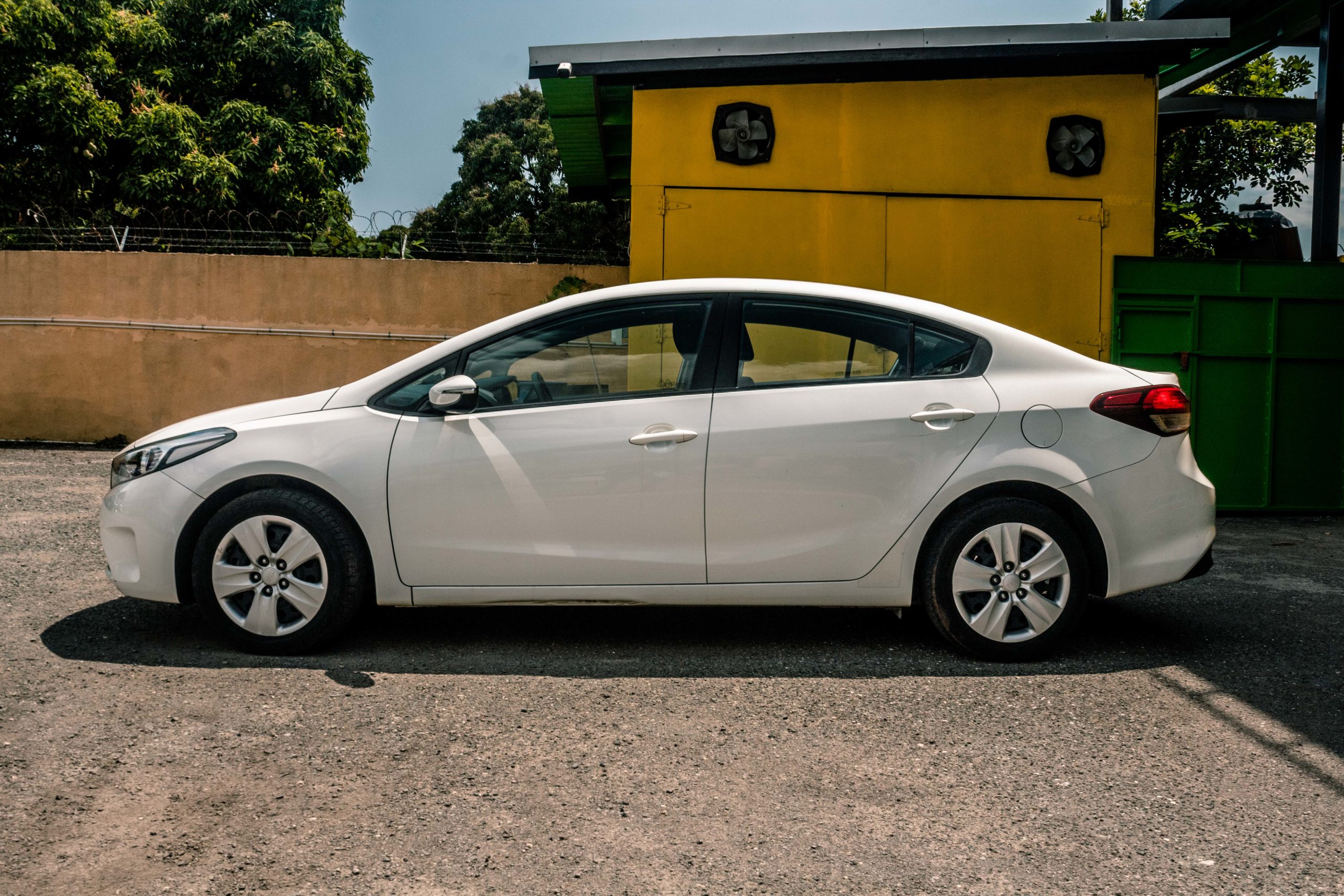 2017 Kia Forte - Afficom Motors